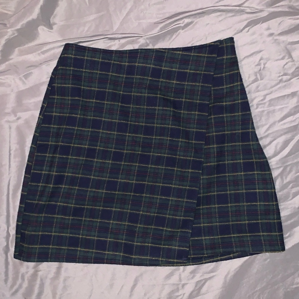 HOLLISTER Ultra High Rise plaid skirt